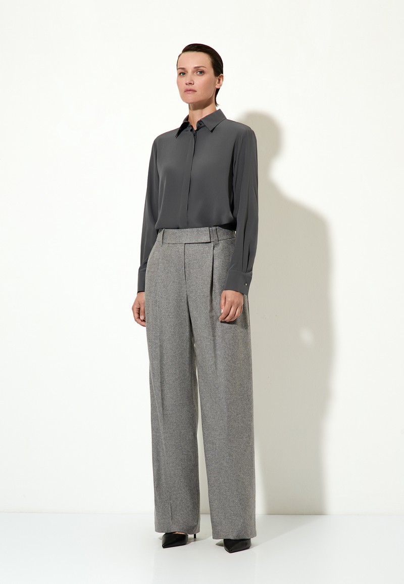 Trousers female БРЮКИ VASSA&Co Серый
